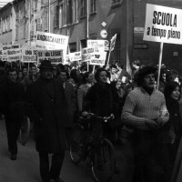 Manifestazione Ravenna, 24 aprile 1970, per scuole materne e asili nido