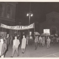 Fondo Fotografico Michele Minisci- manifestazione del PCI in solidarietà con i lavoratori della Mangelli e della ditta FAMOS, autunno 1972