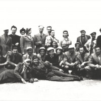 Napoli, 1947. Il sindaco Alfeo e altri compagni hanno riaccompagnato a Napoli alcuni bambini
[ISMO, AFPCMO]
