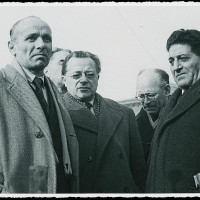 Alfeo Corassori, Palmiro Togliatti, Umberto Terracini e Giuseppe Di Vittorio ai funerali degli operai uccisi dalla polizia il 9 gennaio 1950
[ISMO, AFPCMO]