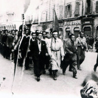 24 aprile 1945. 35° brigata "Bruno Rizzieri" sfila per Corso Martiri della libertà