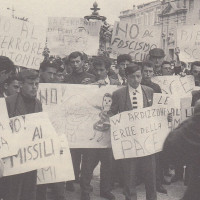 Orio Teodorani, Comunisti a Cesena. Storie, personaggi ed eventi del Partito Comunista cesenate 1920-1975, p. 358-manifestazione della FGCI per la pace, aprile 1964