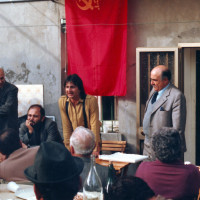 25 aprile 1983. Inaugurazione della sede della Sezione del PCI della Grotta Rossa. Da destra in piedi Silvano Lisi, il Segretario della Sezione Orazio Del Prete, seduto il Segretario della Federazione Comunista Riminese Nando Piccari
