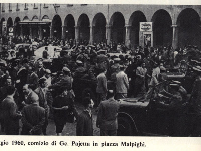Piazza Malpighi, Bologna – Cariche della polizia durante un comizio di Pajetta